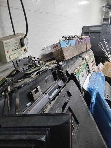 عکس تعمیرات تلویزیون قراچه