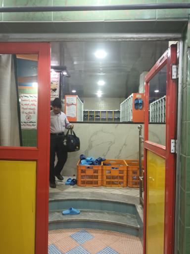 عکس استخر قصر موج اصفهان