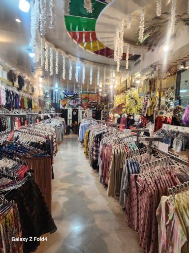 عکس فروشگاه مجلل تاج محل 