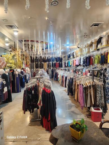 عکس فروشگاه مجلل تاج محل 