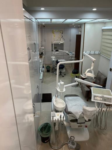 مطب دندانپزشکی دکتر سمیه احمدنژاد