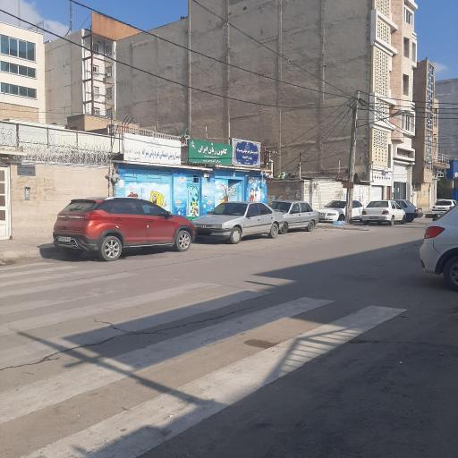 عکس کانون زبان ایران شعبه امانیه