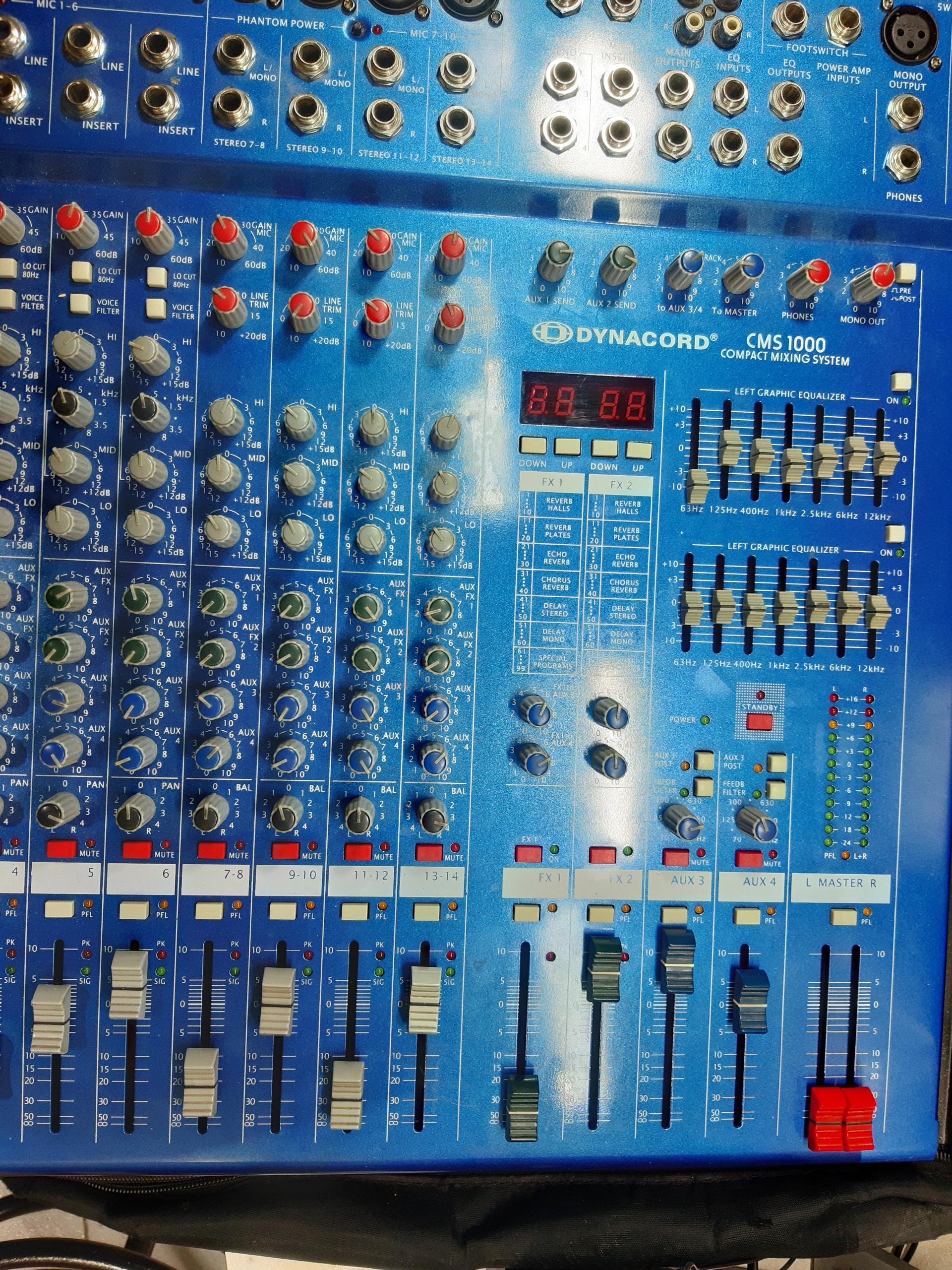 عکس تعمیرات صوتی و تصویری امپراطور 