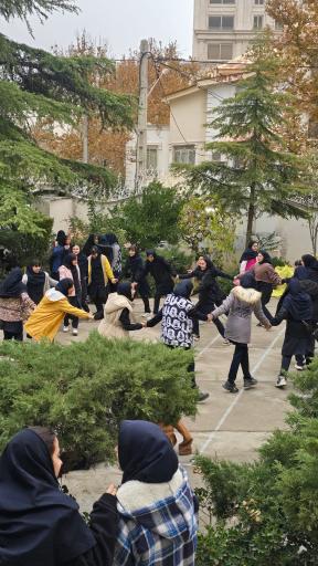 عکس دبیرستان دخترانه حلمی 