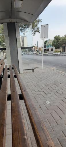 عکس ایستگاه اتوبوس چهارراه امام خمینی