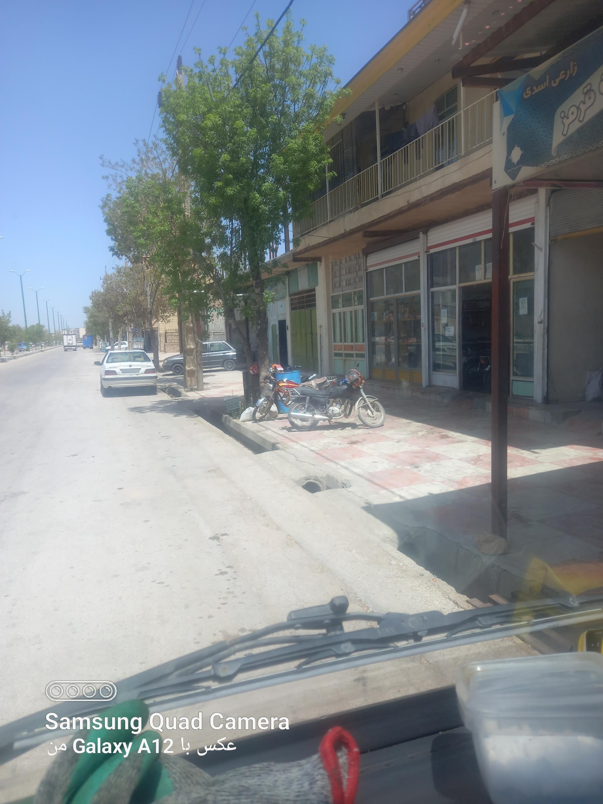 عکس تعمیرگاه موتور سیکلت