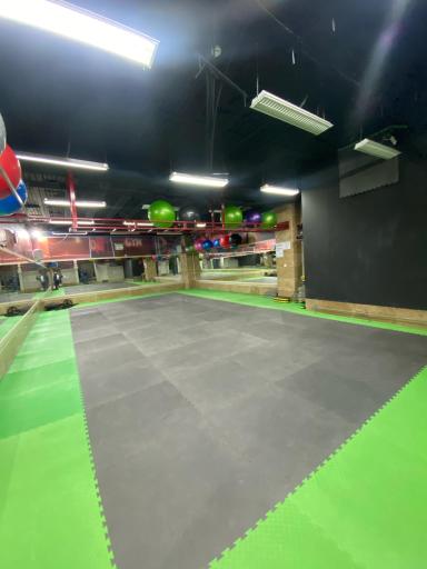 عکس باشگاه بدنسازی و آمادگی جسمانی برتر