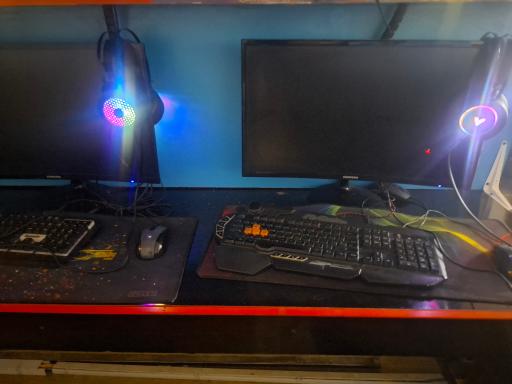 عکس گیم سنتر آسمان