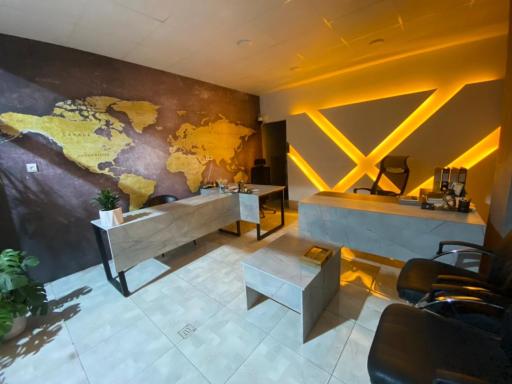 عکس مشاور املاک فرزانه 