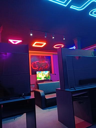 عکس کافه گیم آتاری