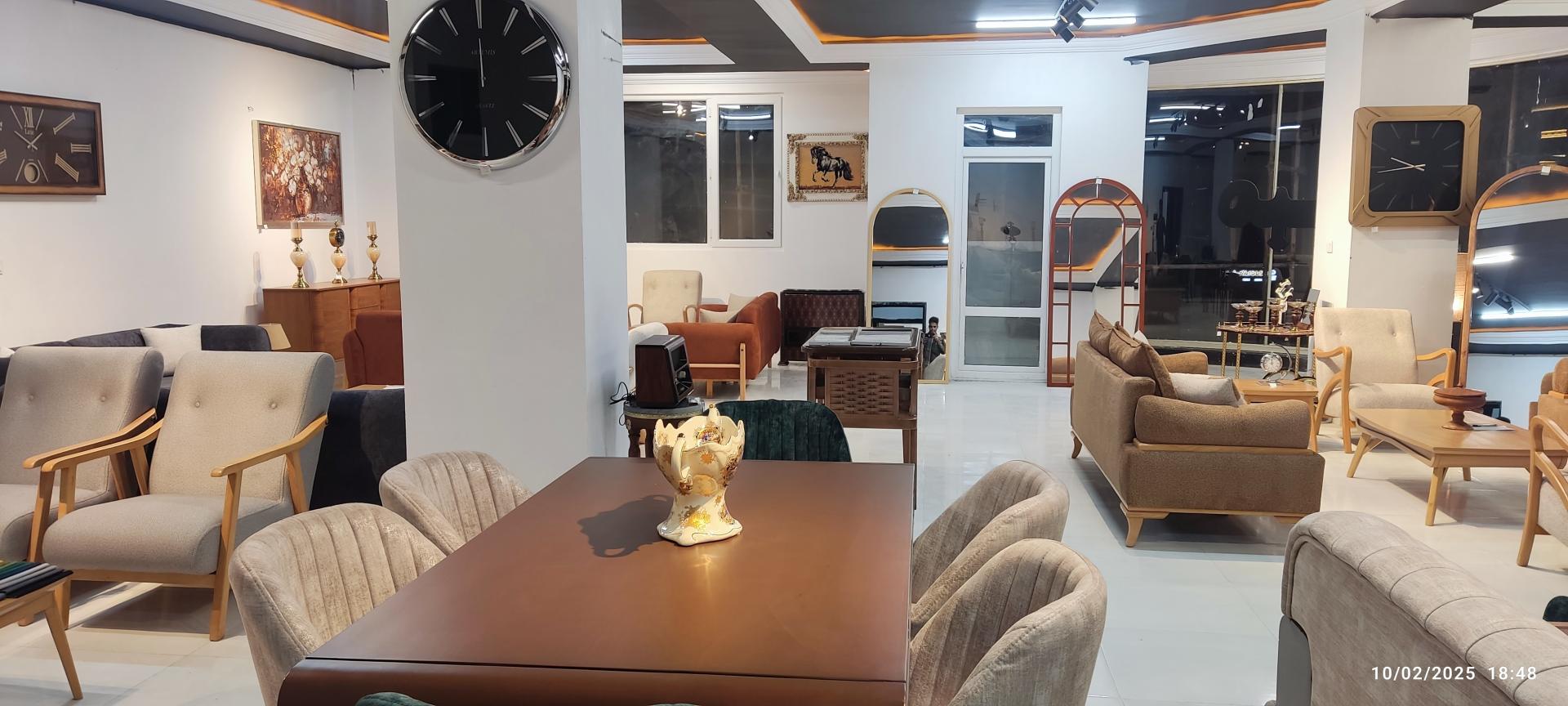 عکس نمایشگاه مبل نقیانی 