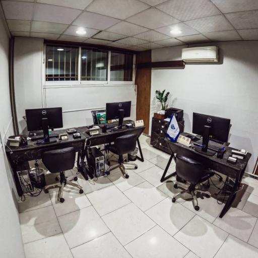 عکس اژانس مسافرتی سیمون