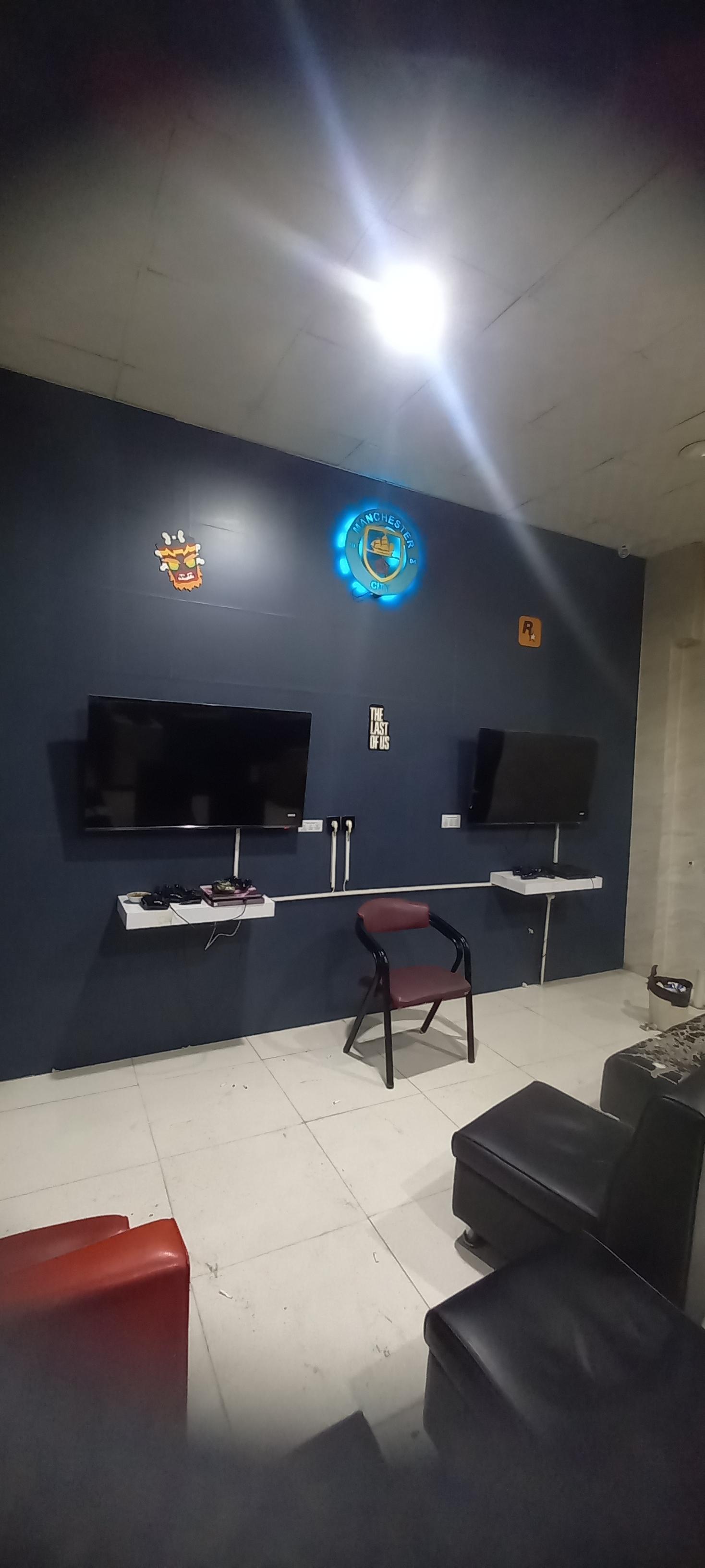 عکس گیم سنتر فیفا