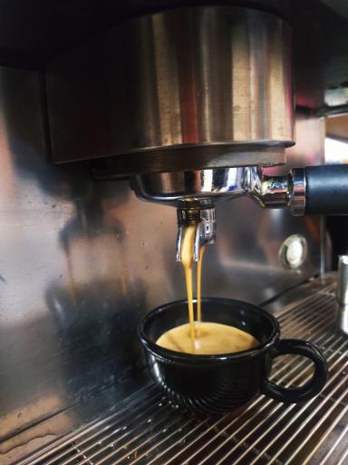 عکس کافه آروما