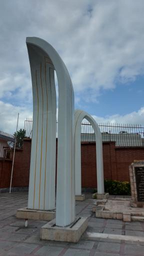 عکس بنای یادبود سرافرازان دلاور گیلان