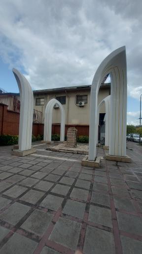 عکس بنای یادبود سرافرازان دلاور گیلان