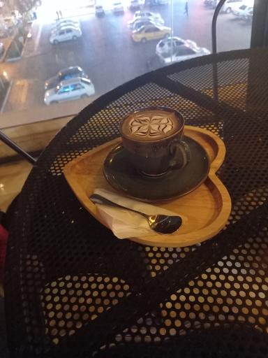 عکس کافه و برگر آمازون