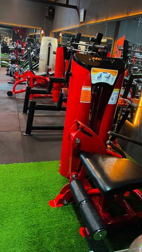 عکس باشگاه بدنسازی عدالت