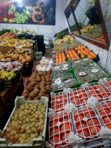 عکس میوه فروشی چهار فصل 