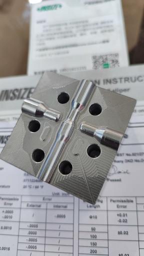 عکس گروه صنعتی الماس استیل شرق 