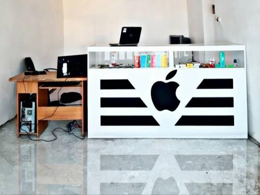 عکس کامپیوتر و موبایل AK