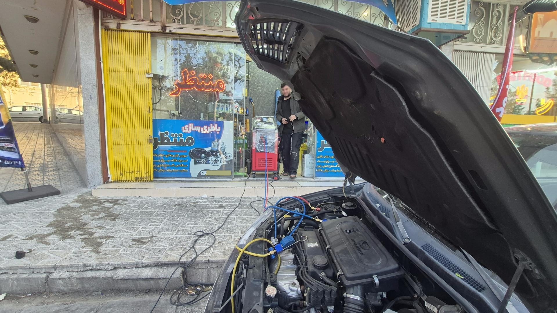عکس باتری سازی منتظر