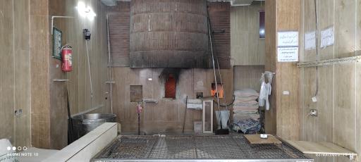 عکس نانوایی سنگکی سنتی بشیری