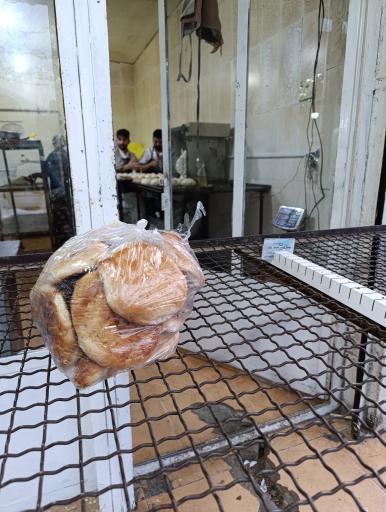 عکس نان محلی لاویج