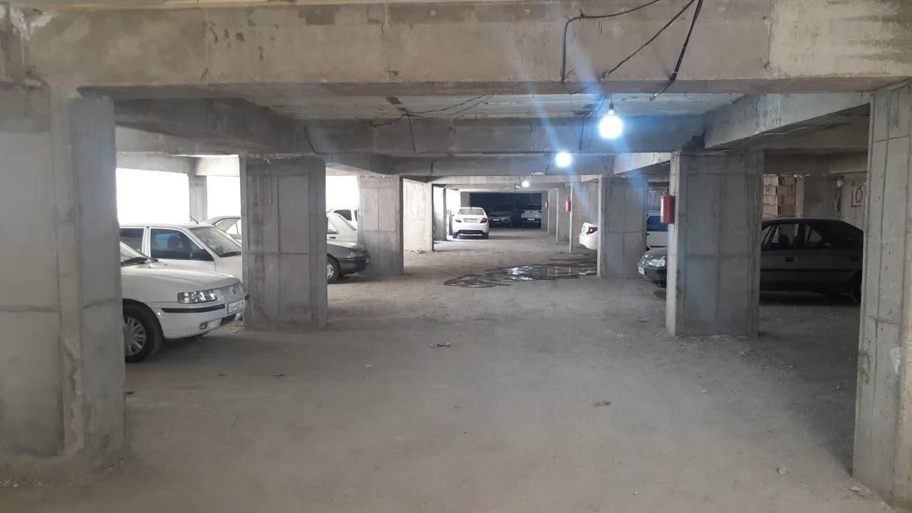 عکس پارکینگ ضیا آباد
