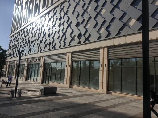 عکس مجتمع تجاری اداری رفاهی آناتا