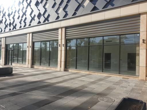 عکس مجتمع تجاری اداری رفاهی آناتا