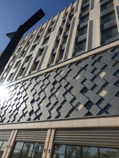 عکس مجتمع تجاری اداری رفاهی آناتا