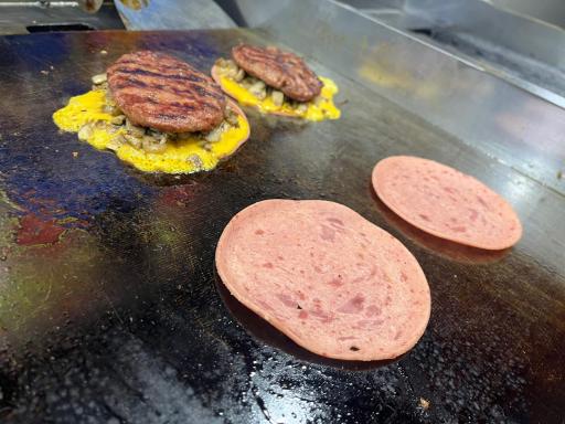 عکس چی چی برگر