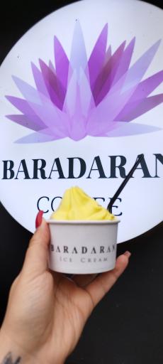 عکس کافه بستنی برادران