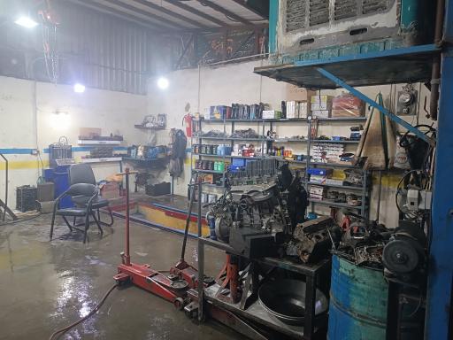 عکس تعمیرگاه رنو فرانس عباس عابدی