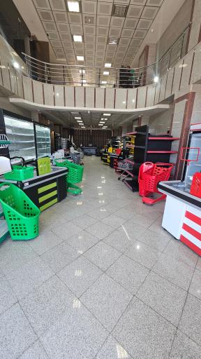 عکس شوروم گروه صنعتی دی