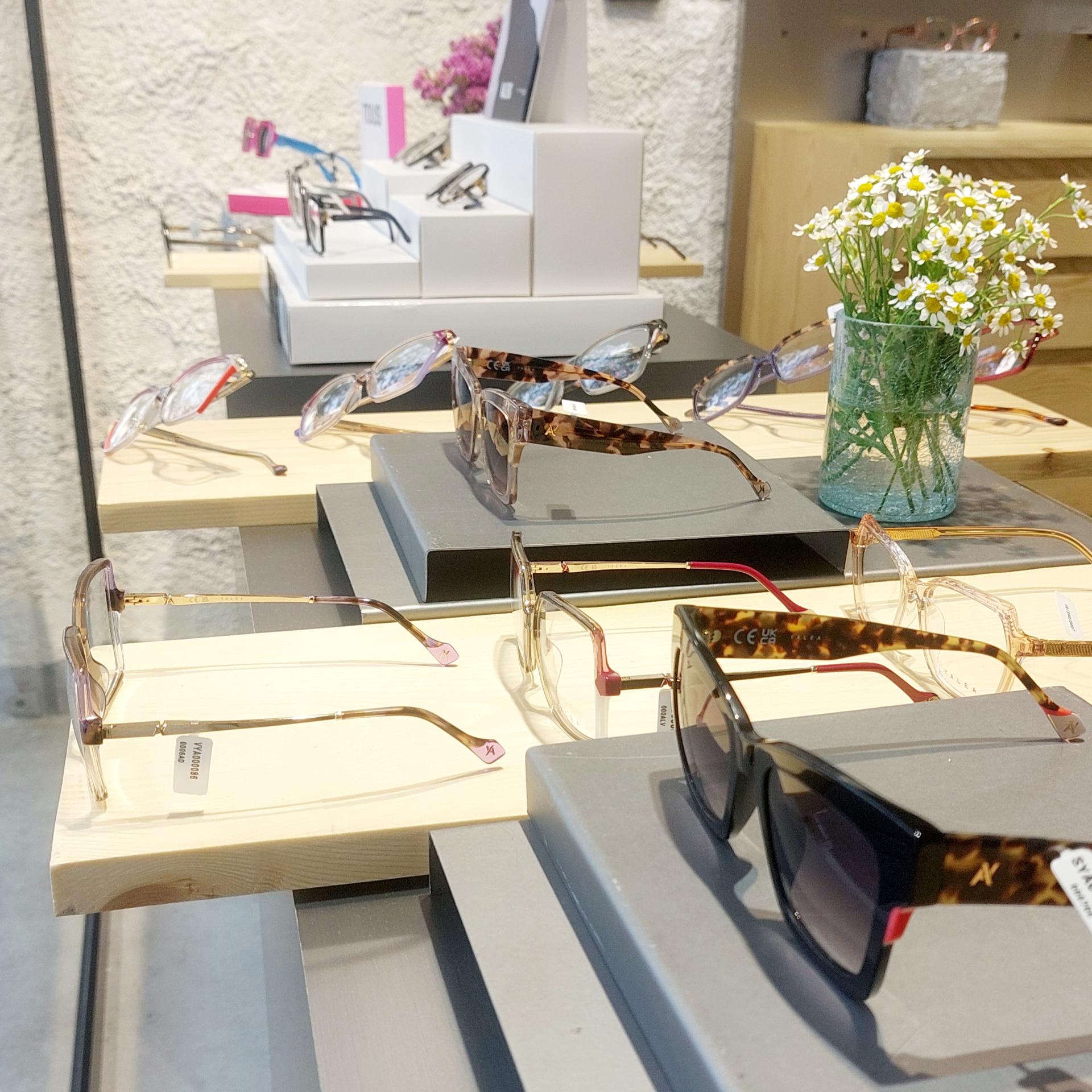 عکس میرو اپتیک