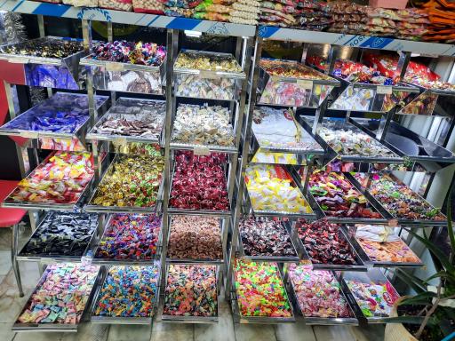 عکس شیرینی سرای گلبرگ