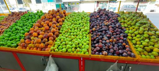 عکس بازار میوه تره بار هفت چنار