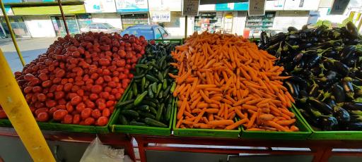 عکس بازار میوه تره بار هفت چنار