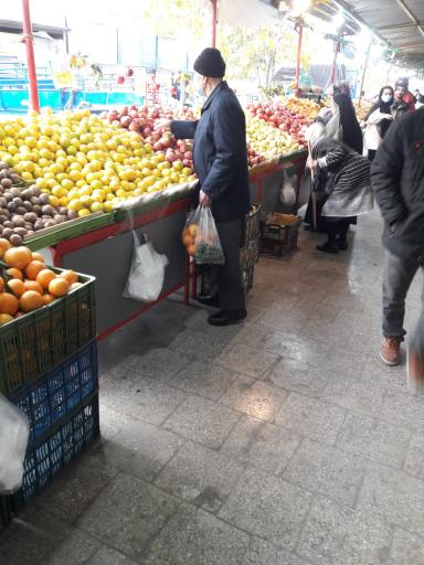 عکس بازار میوه تره بار هفت چنار