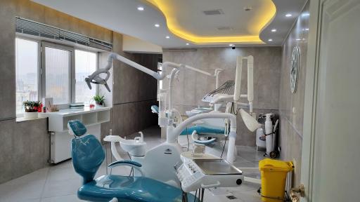 عکس کلینیک تخصصی و فوق تخصصی ایمپلنت تبریز