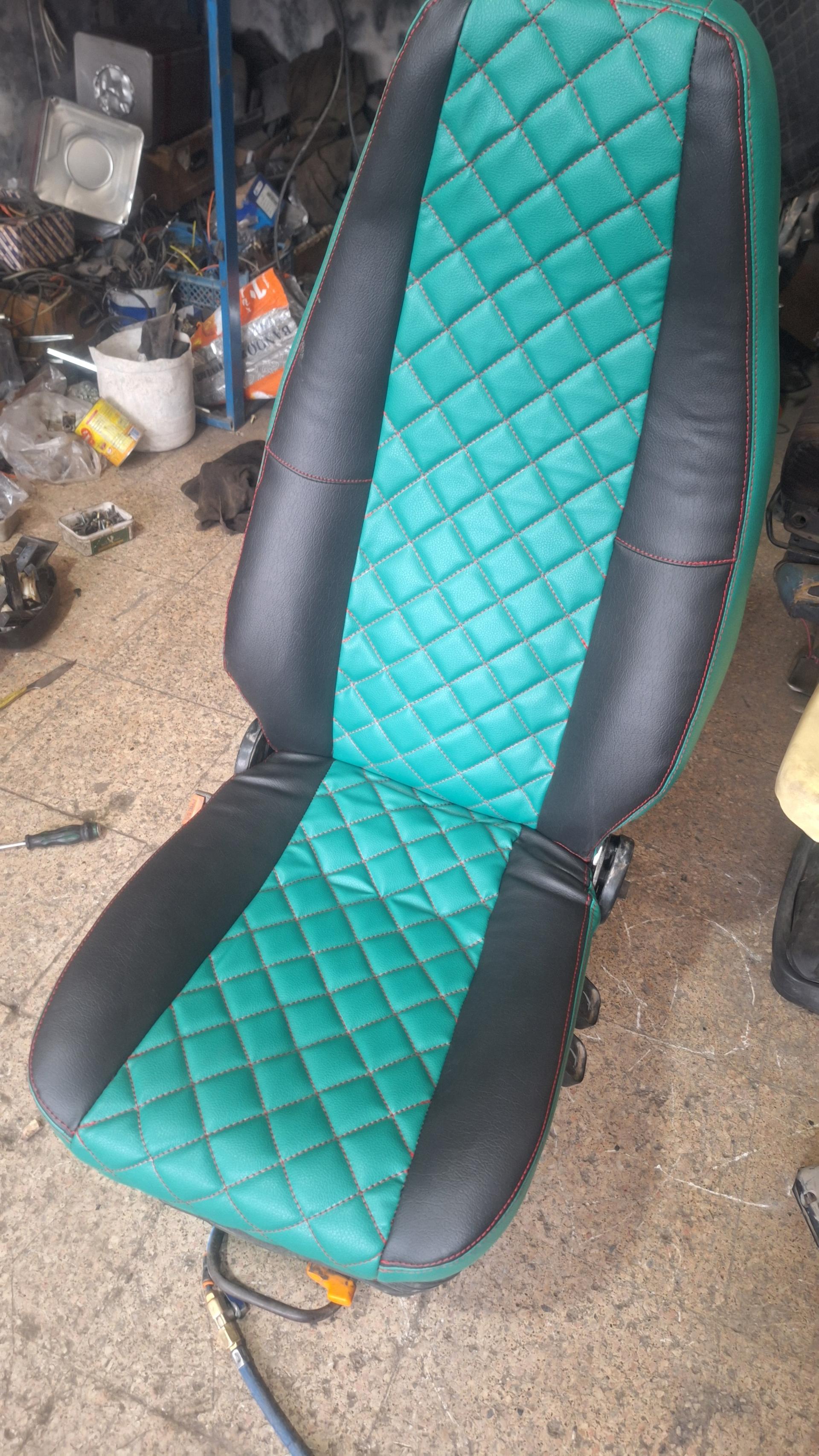 عکس تعمیرات صندلی کامیون