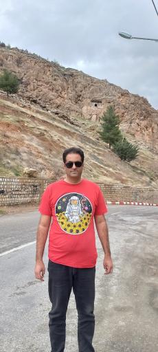 عکس گور دخمه کی کاووس شاه صحنه