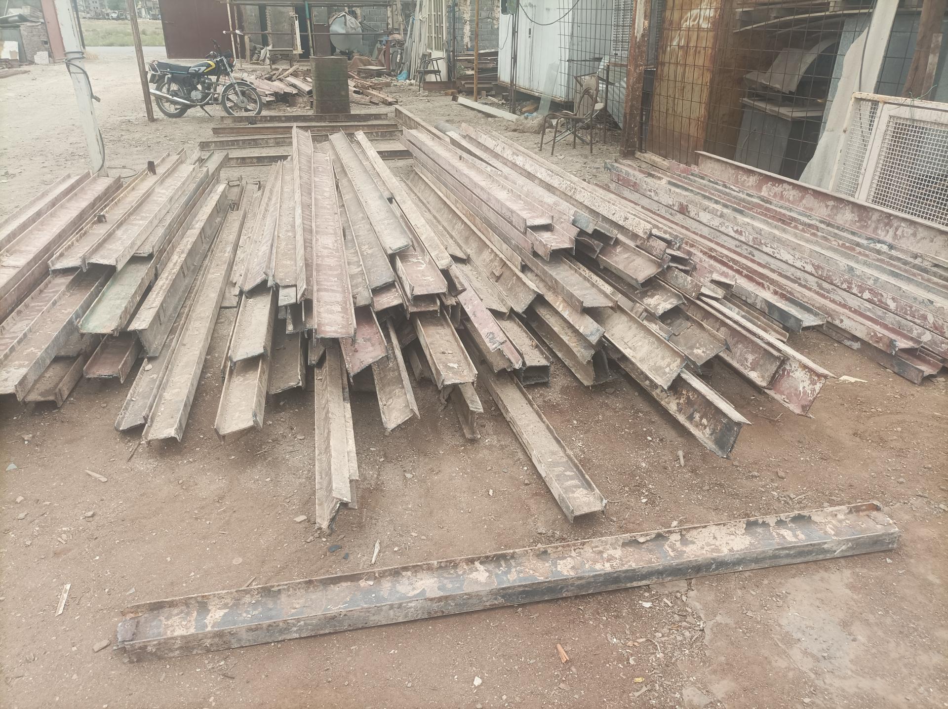 عکس آهن آلات احمدی