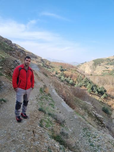 عکس گور دخمه کی کاووس شاه صحنه