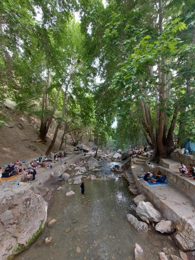 عکس گور دخمه کی کاووس شاه صحنه