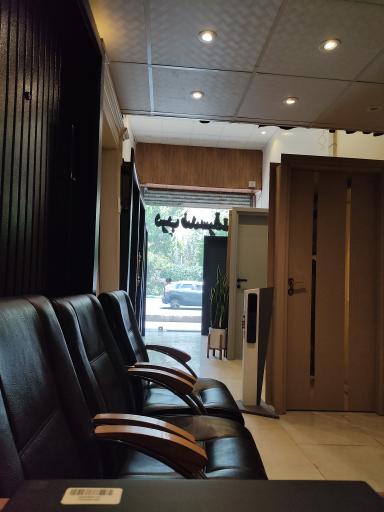 عکس بلوط درب تهران