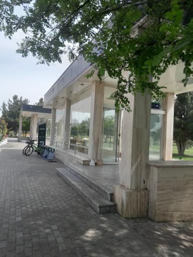 عکس ورودی مترو ایستگاه بوستان ریحانه