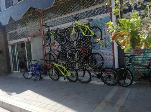 عکس فروشگاه موتور سیکلت توکل